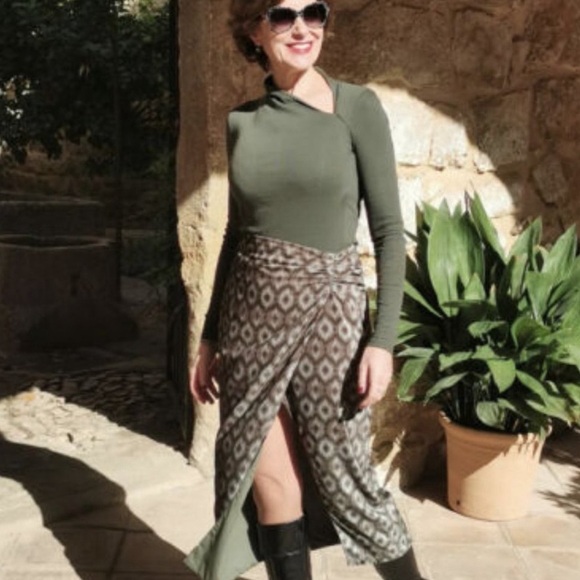 ZARA VELVET MIDI SKIRT KHAKI/ZARA MIDI FORMAL SKIRT CASUAL SKIRT S USED … - Picture 1 of 9